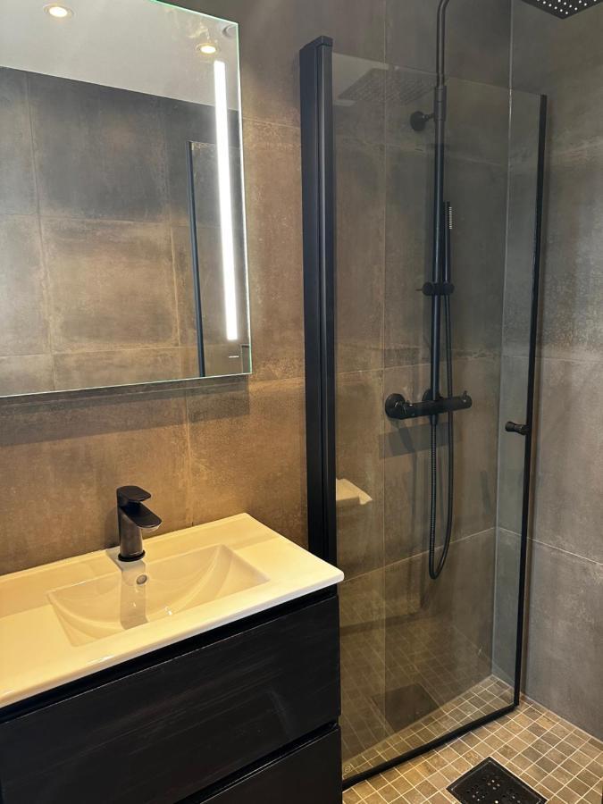 Skagesund Guest House With Free Parking ترومسو المظهر الخارجي الصورة